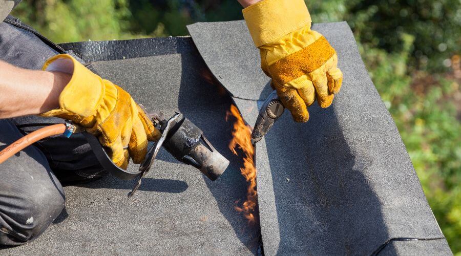 Expert Emergency Roof Repairs services in Frost, MN